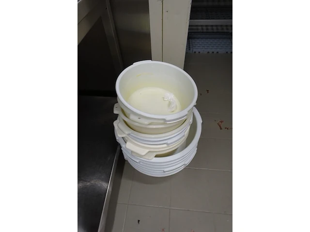 3x inox schap + diverse inhoud - afbeelding 9 van  17