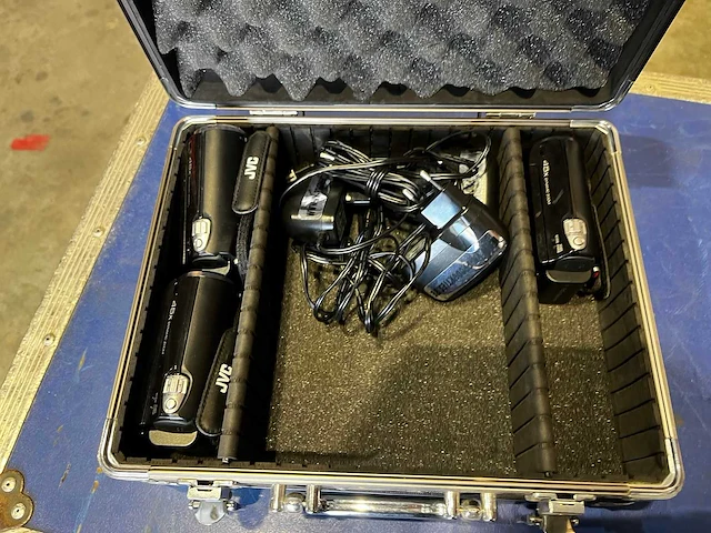 3x jvc gz-ms110be - afbeelding 1 van  2