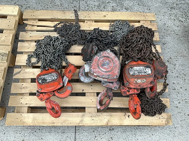3x kettingtakels + 1 elektrische takel - afbeelding 2 van  10