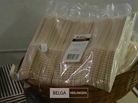 3x keukenshort, 8x ijzere onderlegger,2x100st papieren onderlegger,8x100st houten messen - afbeelding 2 van  4