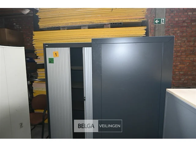 3x metalen dossierkast met roldeuren - afbeelding 2 van  5