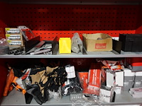 3x metalen kast + inhoud - afbeelding 15 van  17