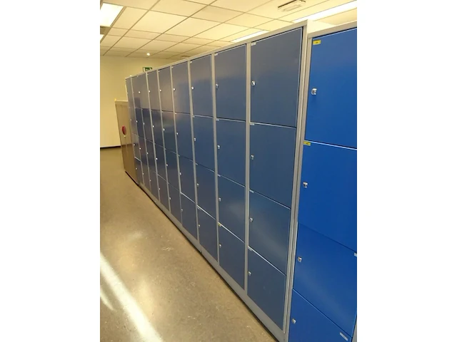 3x metalen locker - afbeelding 2 van  2