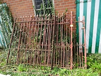 3x metalen poort - afbeelding 1 van  4