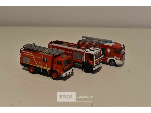 3x miniatuur brandweerwagen - afbeelding 1 van  2