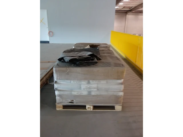 3x pallet alumininium oxide - afbeelding 2 van  4