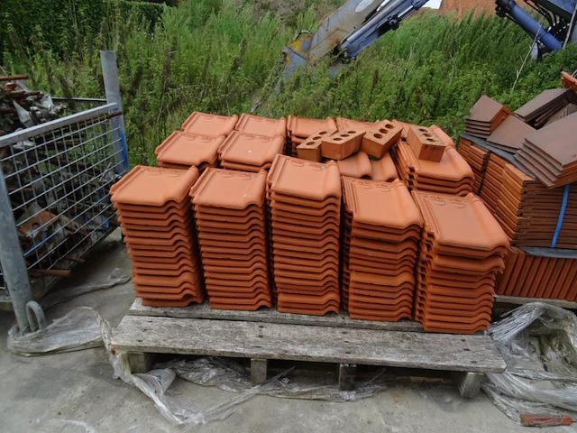 3x pallet diverse dakpannen - afbeelding 8 van  15