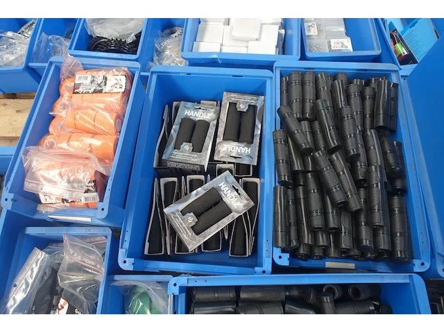3x pallet diverse fiets onderdelen - afbeelding 6 van  16
