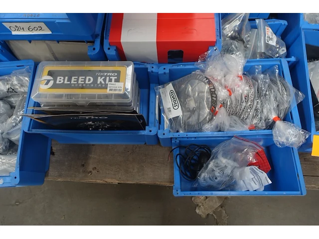 3x pallet diverse fiets onderdelen - afbeelding 14 van  16