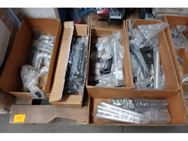 3x pallet diverse fietsonderdelen - afbeelding 1 van  23