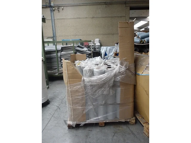 3x pallet diverse garen - afbeelding 2 van  11