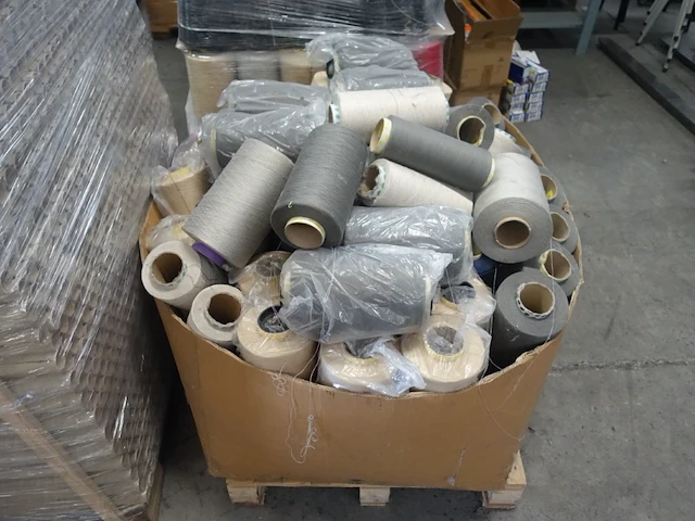 3x pallet diverse garen - afbeelding 2 van  10