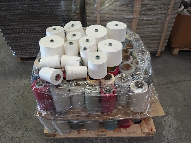 3x pallet diverse garen - afbeelding 9 van  10