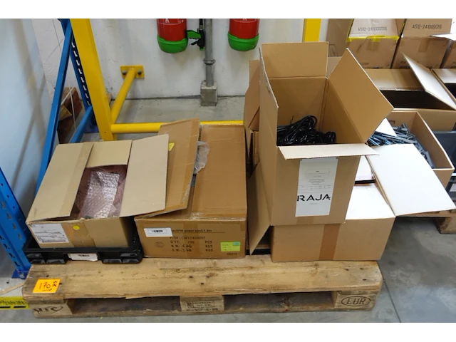 3x pallet diverse kabels - afbeelding 1 van  21