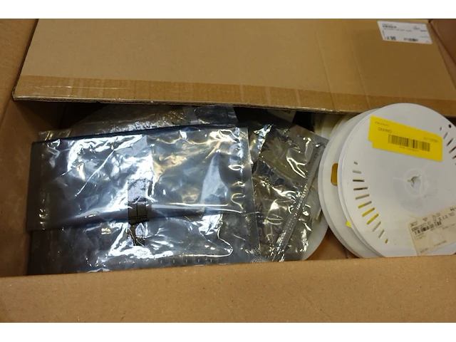 3x pallet diverse onderdelen voor laadpalen - afbeelding 2 van  10