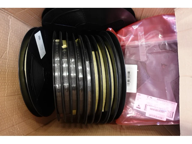 3x pallet diverse onderdelen voor laadpalen - afbeelding 6 van  10