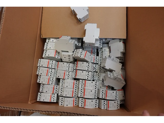 3x pallet diverse zekeringen - afbeelding 8 van  19