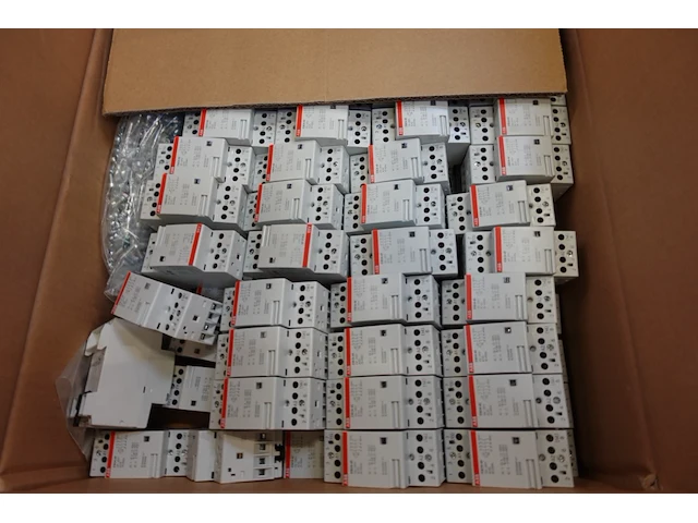 3x pallet diverse zekeringen - afbeelding 10 van  19