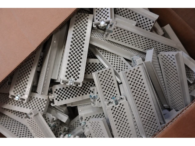 3x pallet diverse zekeringkasten - afbeelding 8 van  13