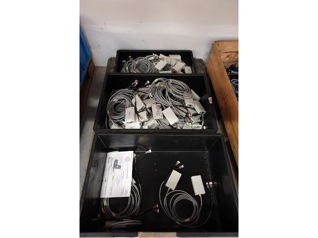 3x pallet elektrische componenten - afbeelding 3 van  5