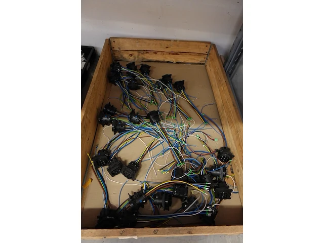 3x pallet elektrische componenten - afbeelding 5 van  5