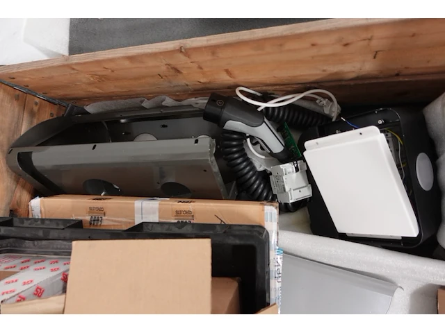 3x pallet + inhoud - afbeelding 5 van  10