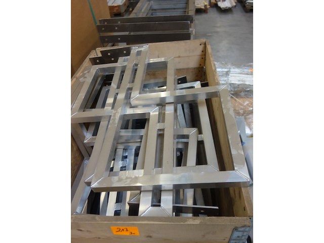 3x pallet metalen onderstel - afbeelding 2 van  10