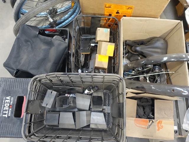 3x pallet reserveonderdelen - afbeelding 2 van  5