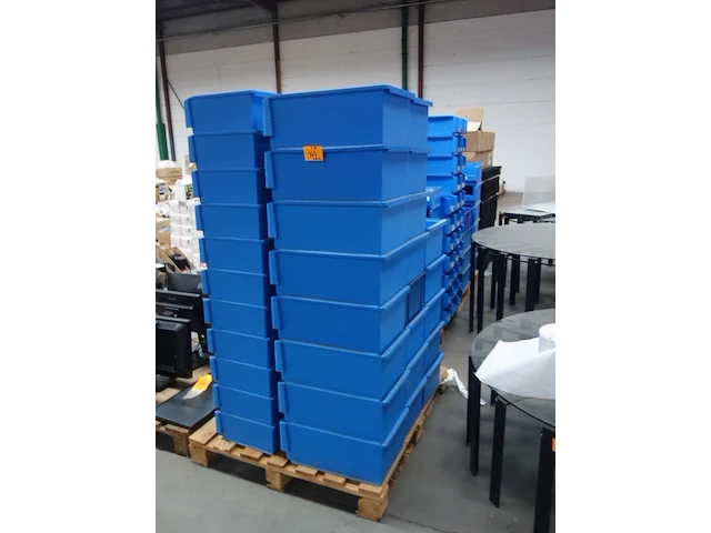 3x pallet sorteerbakken - afbeelding 1 van  4