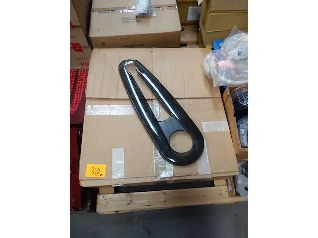 3x pallet spatborden + doos reparatietubes - afbeelding 5 van  10