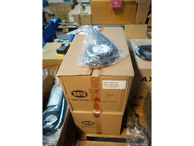 3x pallet spatborden + doos reparatietubes - afbeelding 9 van  10