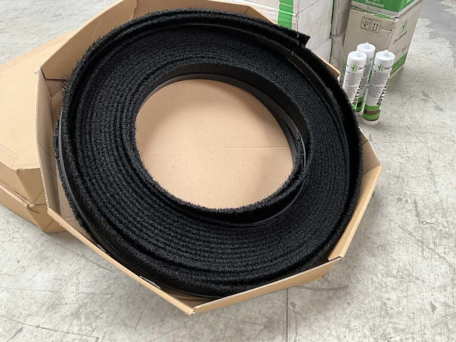 3x rol 25 meter mink flex profielborstel zwart en 99x den braven butylene-x kleur grijs - afbeelding 5 van  11