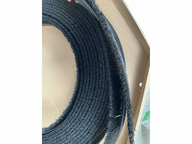 3x rol 25 meter mink flex profielborstel zwart en 99x den braven butylene-x kleur grijs - afbeelding 6 van  11