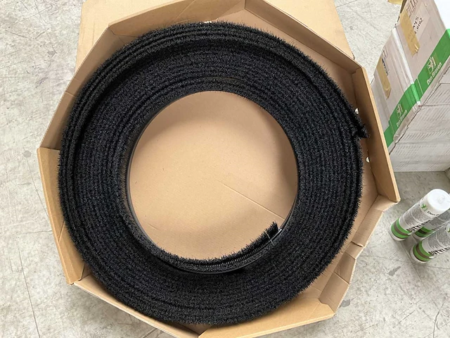 3x rol 25 meter mink flex profielborstel zwart en 99x den braven butylene-x kleur grijs - afbeelding 8 van  11