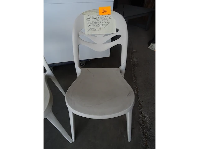 3x stapelbare outdoor kunststof stoel - afbeelding 4 van  4