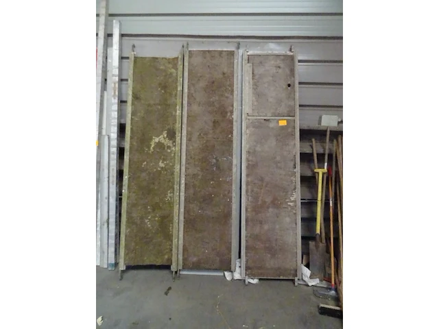 3x steiger vloer - afbeelding 1 van  2