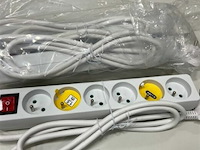 3x stekkerblok met schakelaar 6 stopkontakten 1,5m kabel - afbeelding 3 van  3