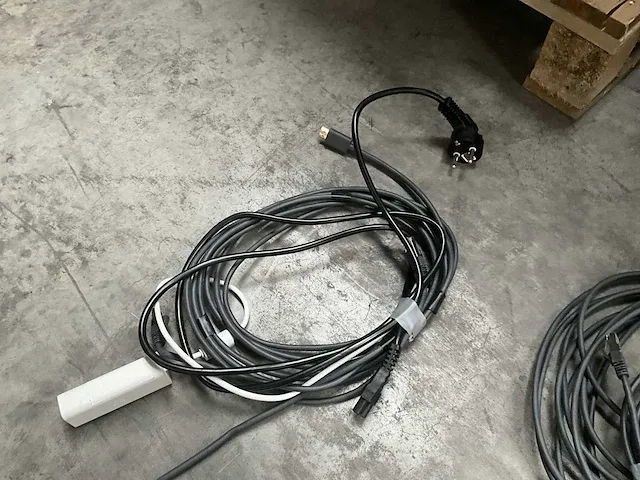 3x tap ip set met computer - afbeelding 7 van  8
