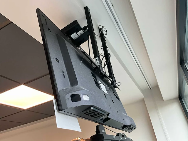 3x televisie sony kdl-32re400 - afbeelding 2 van  8