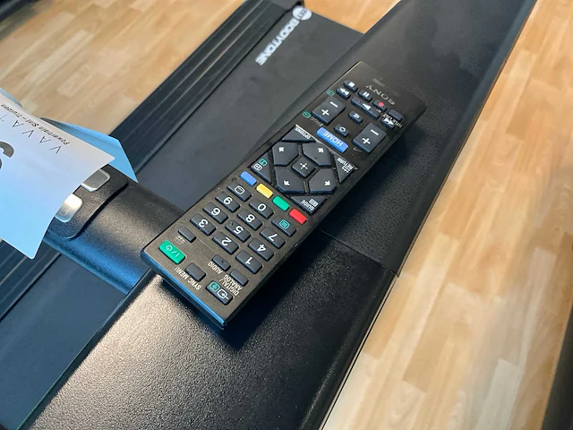 3x televisie sony kdl-32re400 - afbeelding 8 van  8