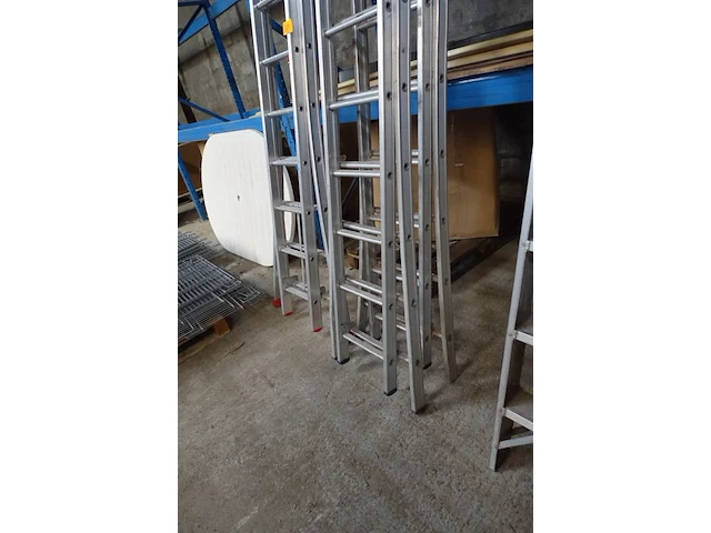 3x uitschuifbare alu ladder - afbeelding 3 van  4