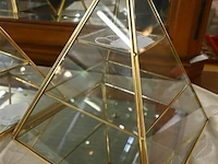 3x vitrine pyramide diverse afmetingen - afbeelding 2 van  5