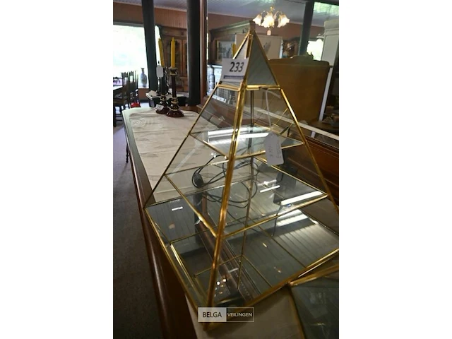 3x vitrine pyramide diverse afmetingen - afbeelding 5 van  5