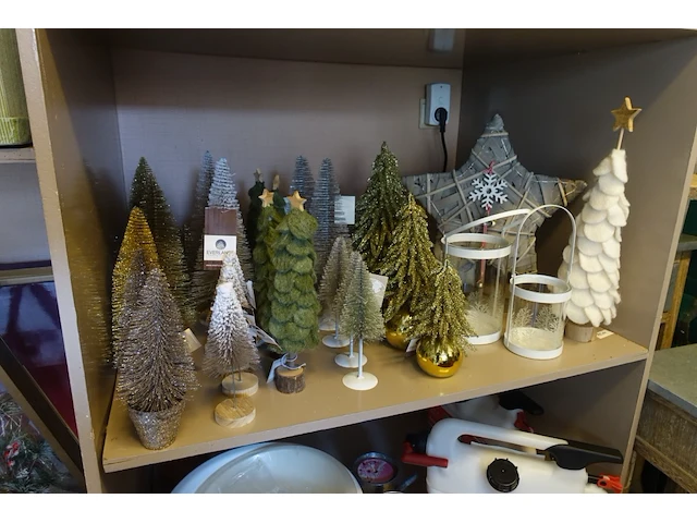3x volledige inhoud kast + diverse decoratie - afbeelding 3 van  16