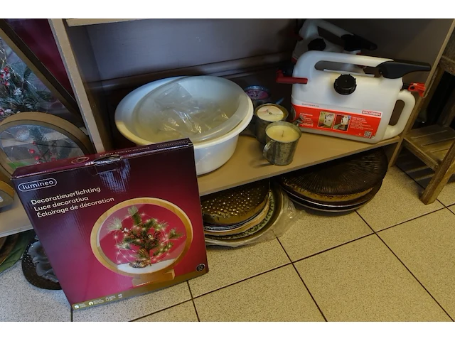 3x volledige inhoud kast + diverse decoratie - afbeelding 4 van  16