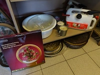 3x volledige inhoud kast + diverse decoratie - afbeelding 4 van  16