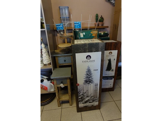 3x volledige inhoud kast + diverse decoratie - afbeelding 5 van  16