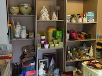 3x volledige inhoud kast + diverse decoratie - afbeelding 1 van  16