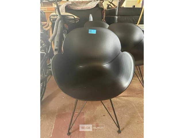 3x zwarte pvc kuipstoelen - afbeelding 2 van  6
