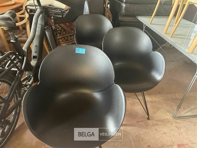 3x zwarte pvc kuipstoelen - afbeelding 4 van  6